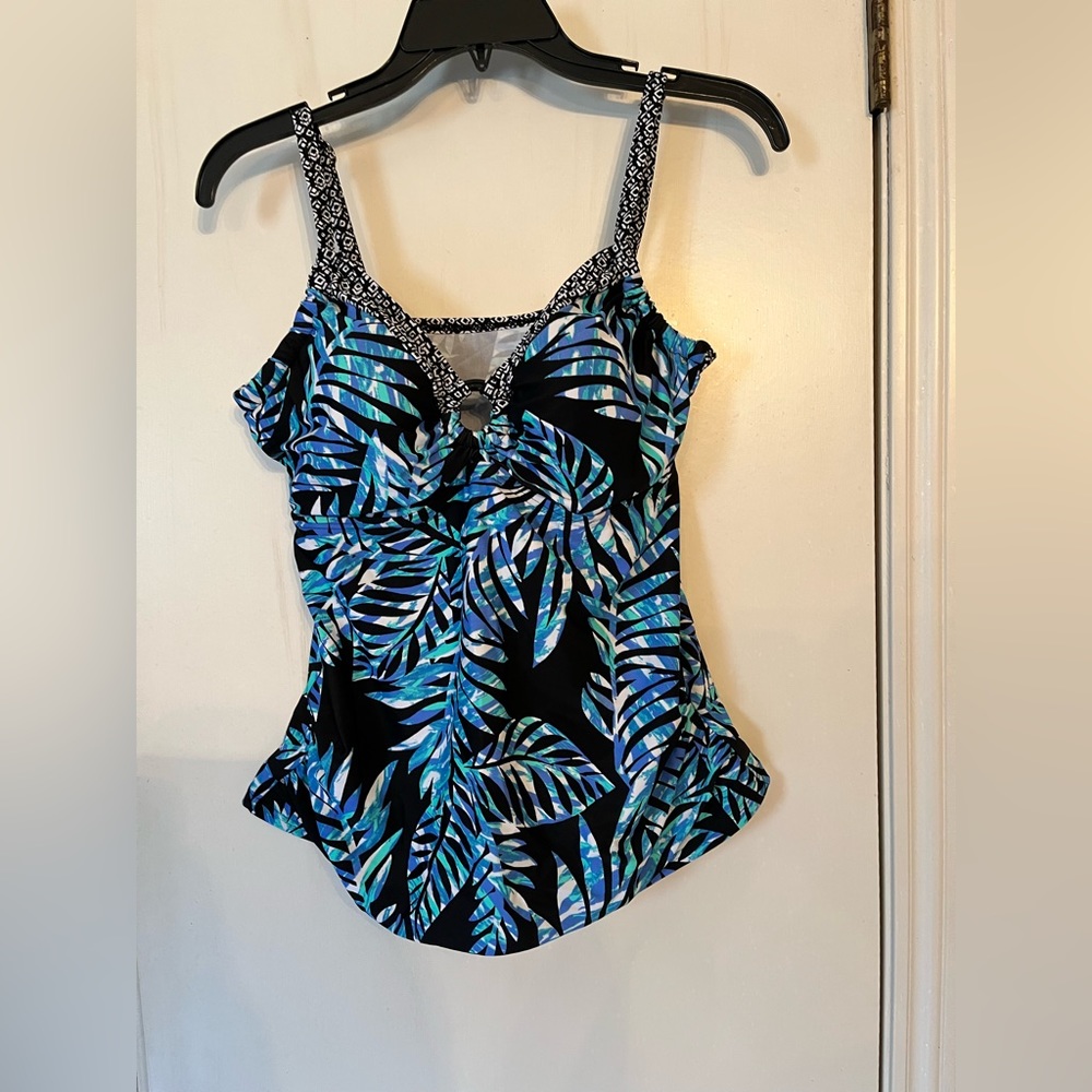 Turquoise, Black and White Tropical Tankini. Never worn…brand new. size 14